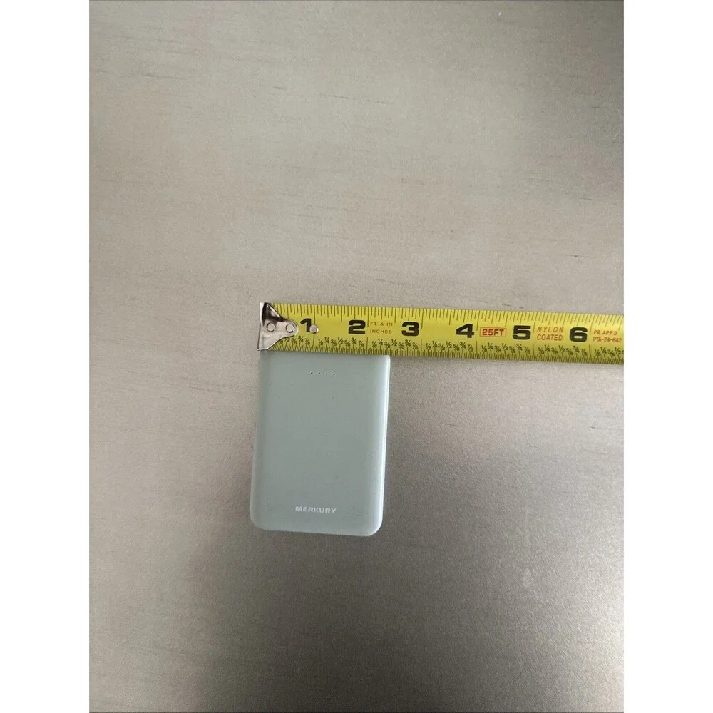 Mercury Power Bank Model Mi-pbc02 2.1 Output/input no cords included green